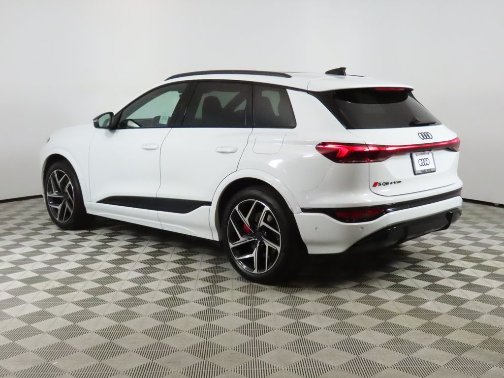 Thumbnail: 2027 Audi SQ6 e-tron - 3