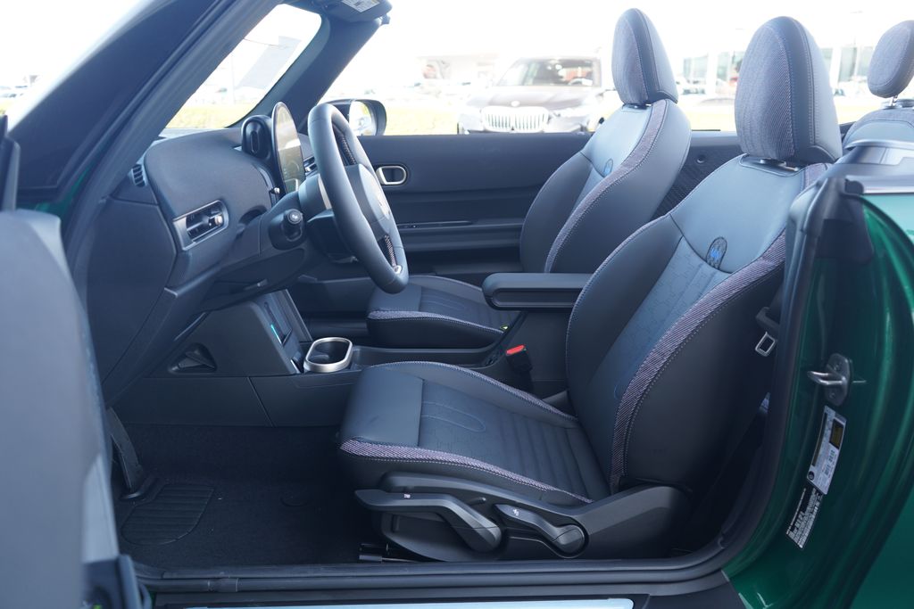 Thumbnail: 2026 MINI Cooper - 8