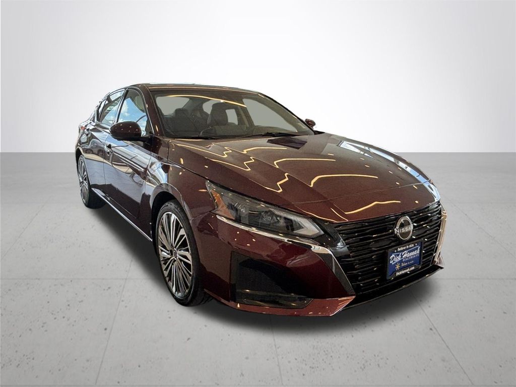 2023 Nissan Altima 2.5 SL