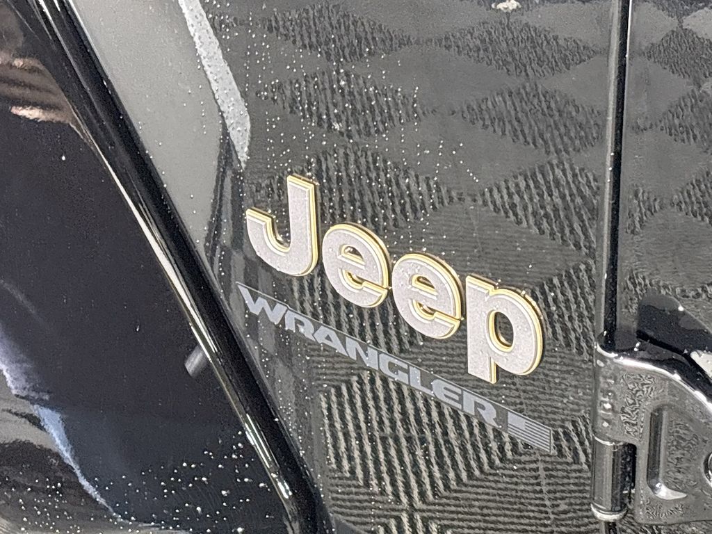 2025 Jeep Wrangler Rubicon 392