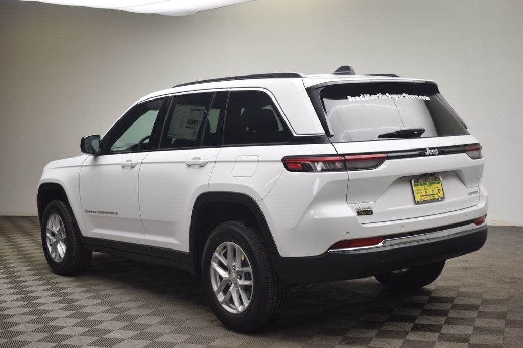 new 2026 Jeep Grand Cherokee car, priced at $38,631
