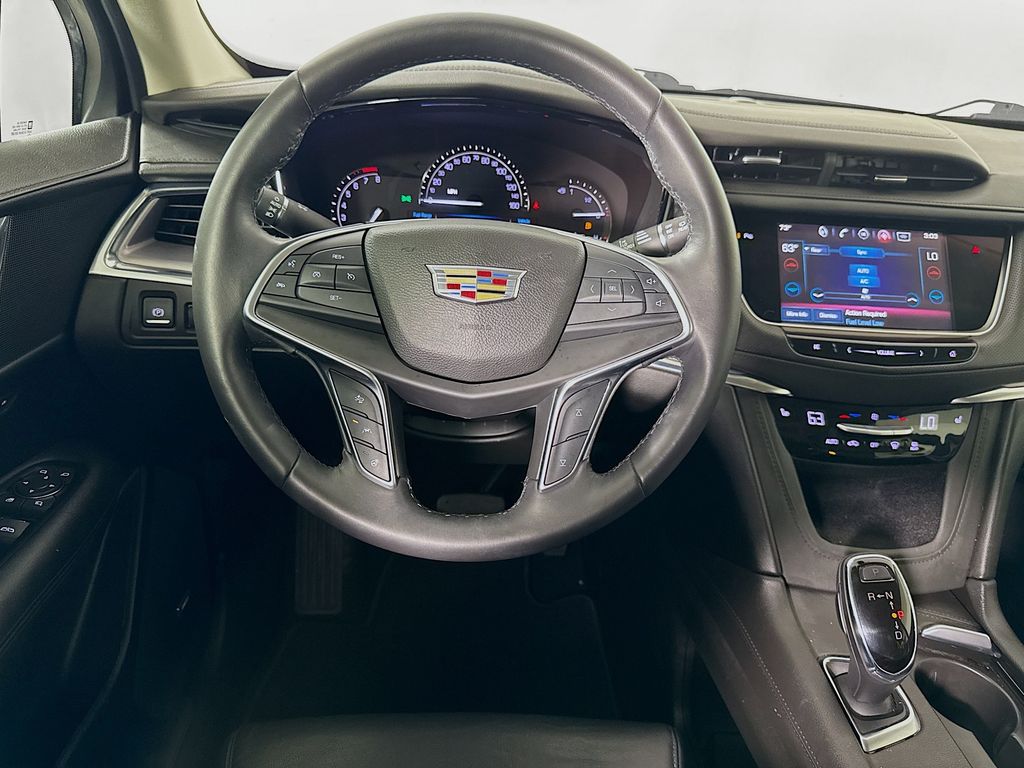 2017 Cadillac XT5 Luxury 23