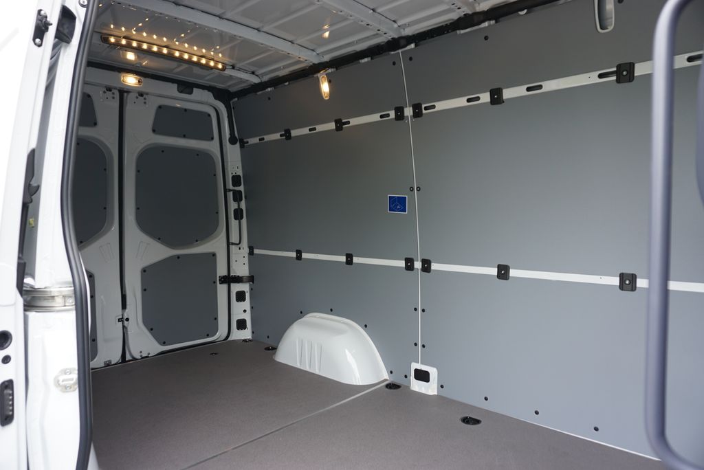 Thumbnail: 2025 Mercedes-Benz Sprinter - 13