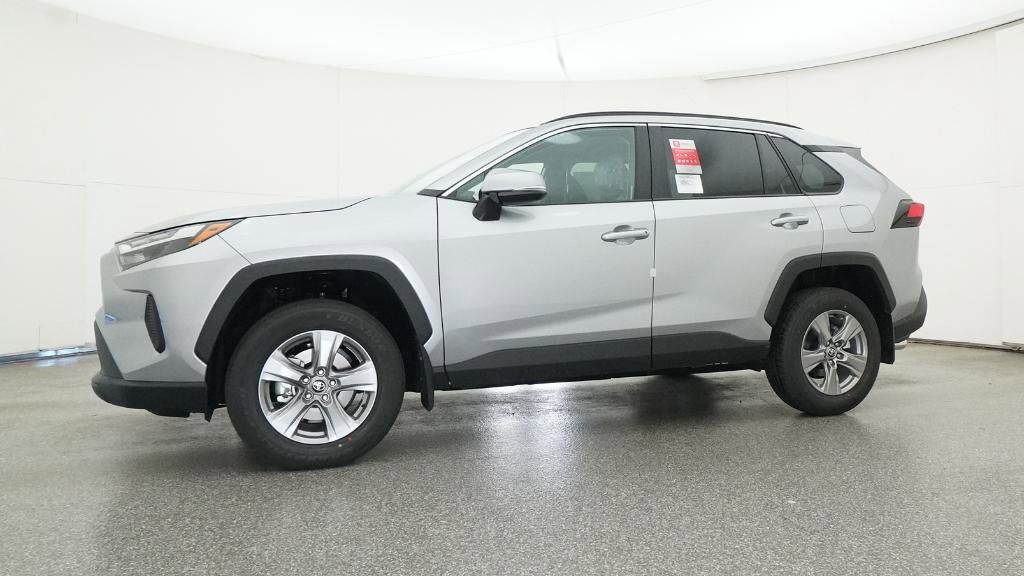 Thumbnail: 2025 Toyota RAV4 - 21