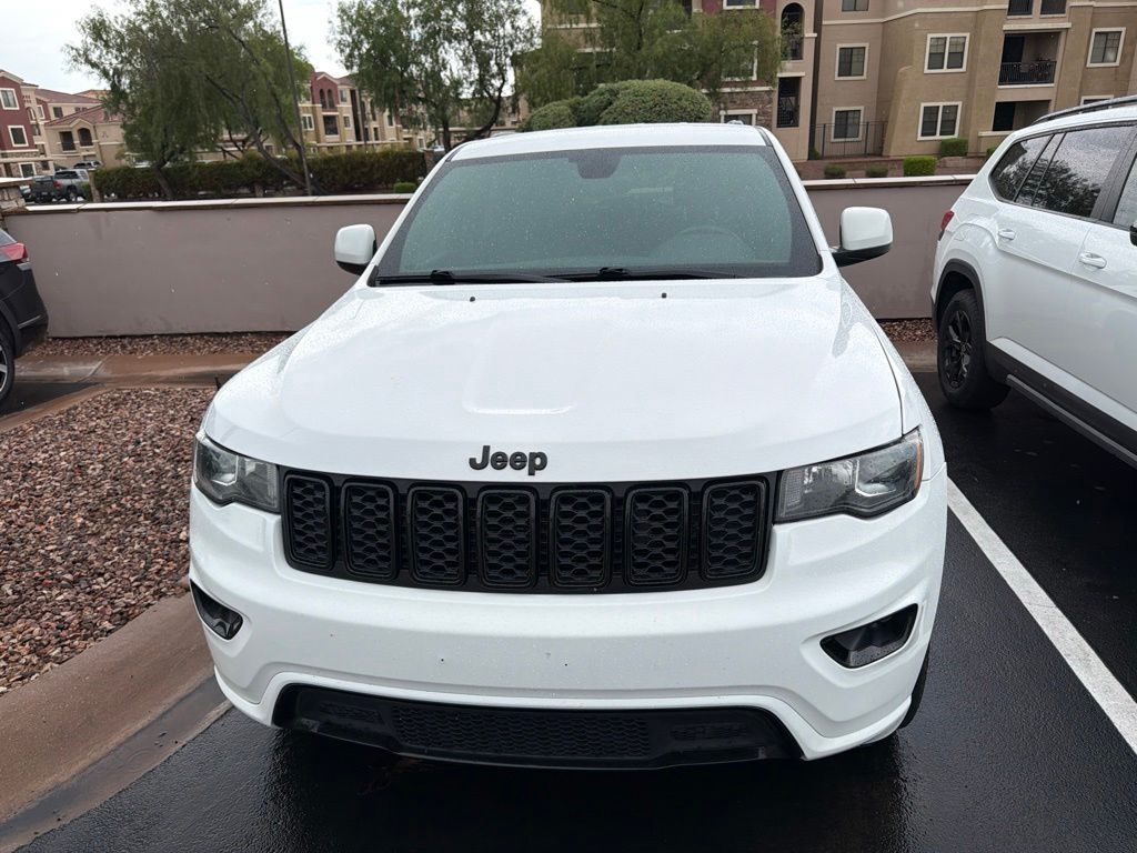 Thumbnail: 2018 Jeep Grand Cherokee - 2