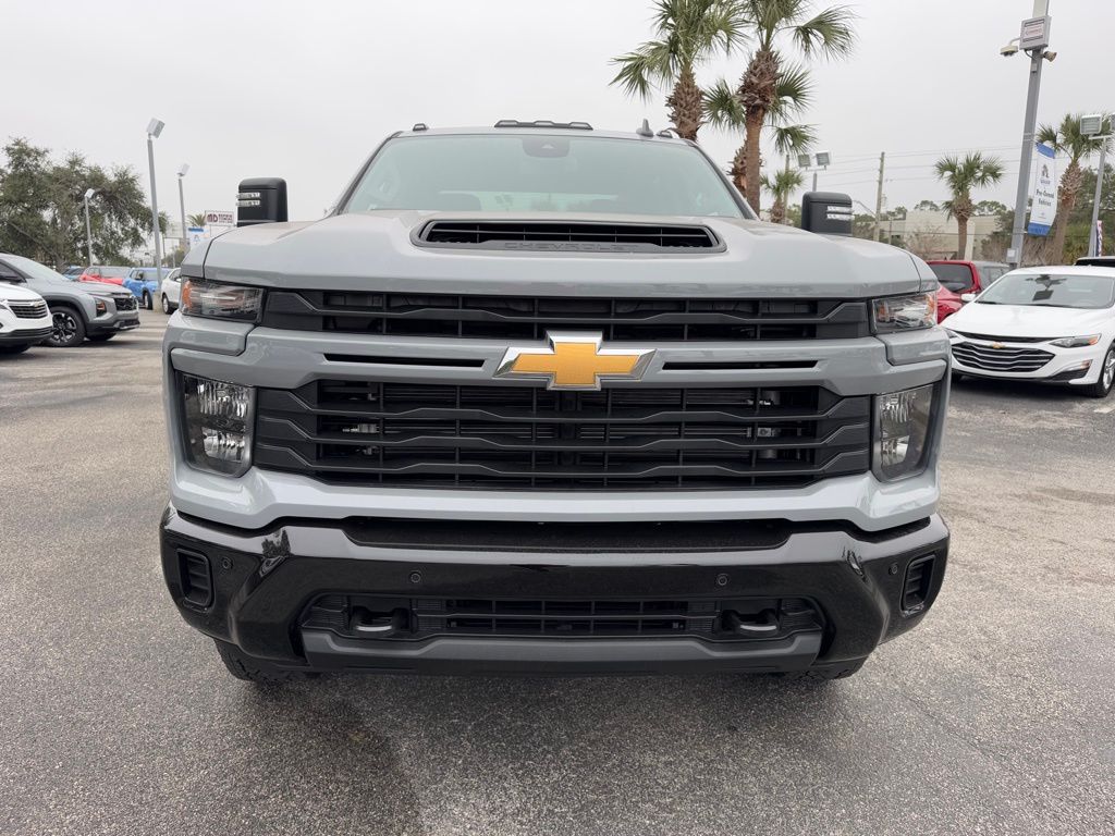 2025 Chevrolet Silverado 2500HD Custom 4