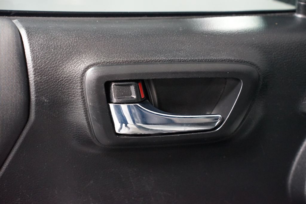 Thumbnail: 2021 Toyota Tacoma - 31