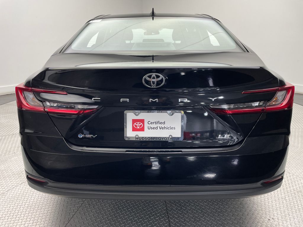 2025 Toyota Camry LE 6