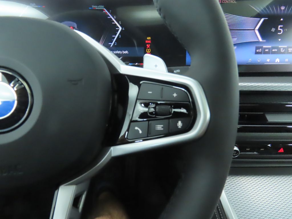 Thumbnail: 2026 BMW 4 Series - 12