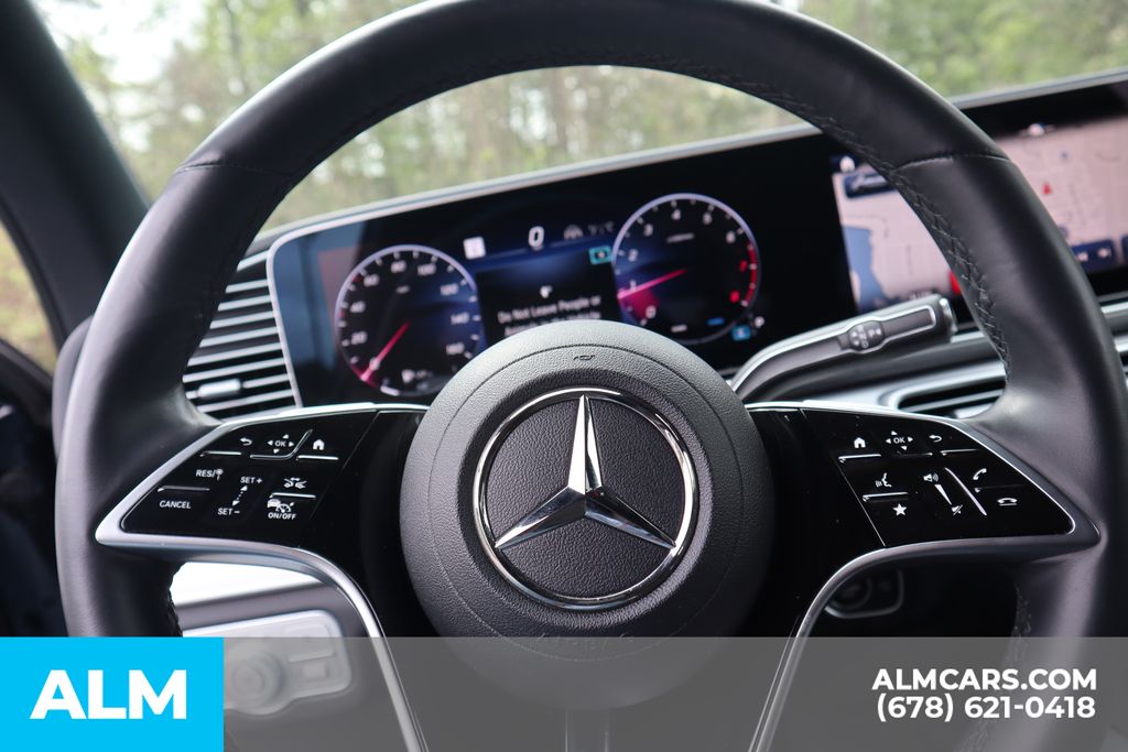 Used 2025 Black Mercedes-Benz GLE 350 image 32