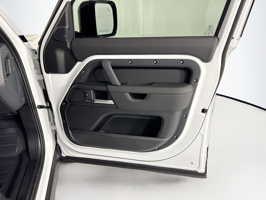 Thumbnail: 2026 Land Rover Defender - 27
