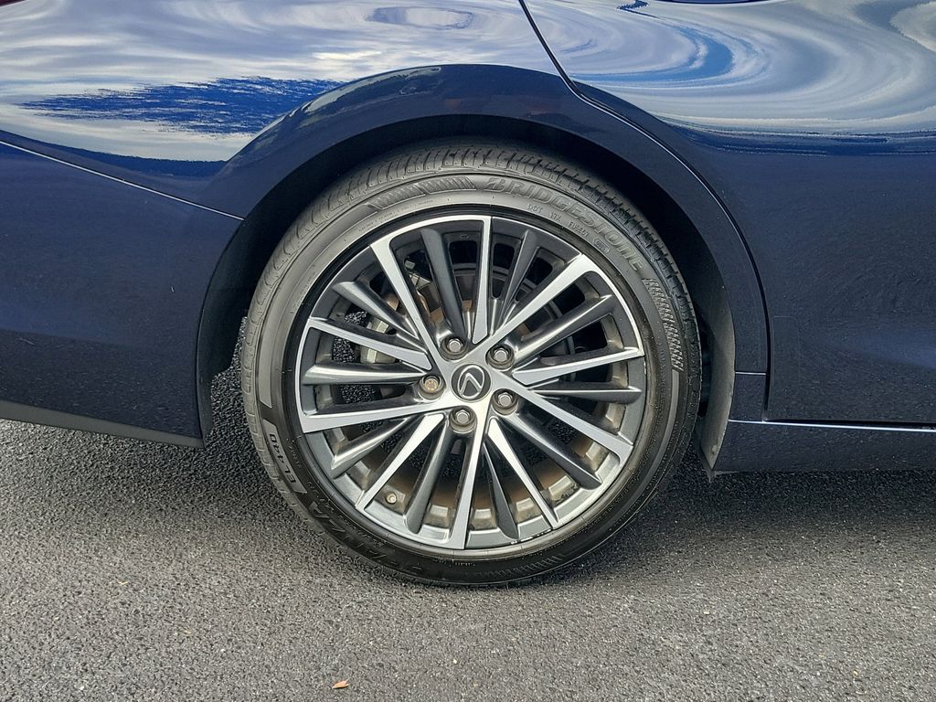 used 2025 Lexus ES car, priced at $44,998