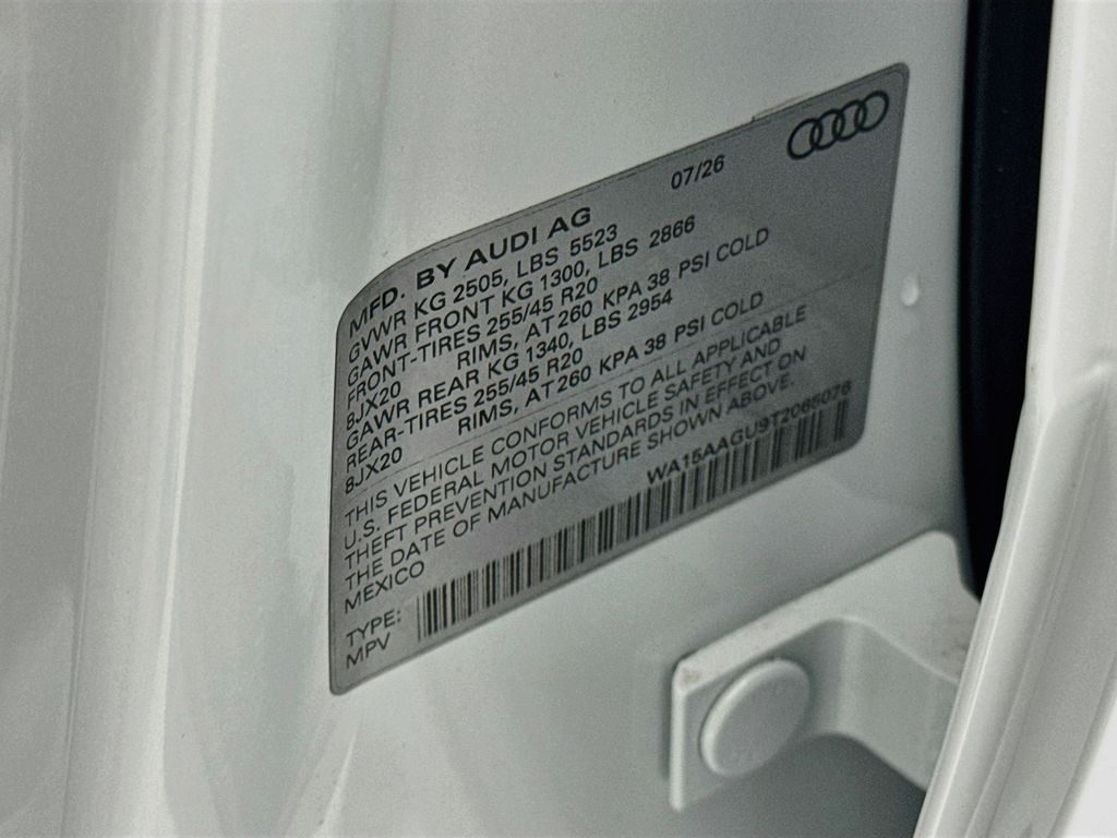 Thumbnail: 2026 Audi Q5 - 31