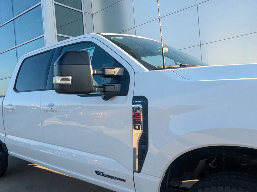 2025 Ford F-250 Super Duty Lariat