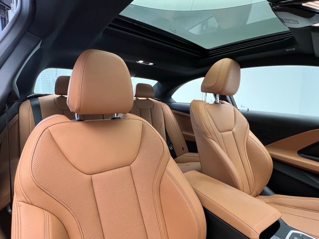 Thumbnail: 2024 BMW 2 Series - 7