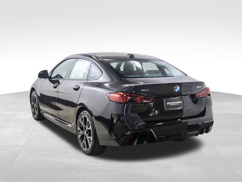 Thumbnail: 2026 BMW 2 Series - 3