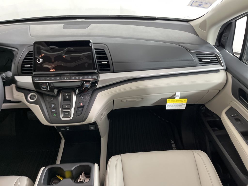 2025 Honda Odyssey EX-L 16