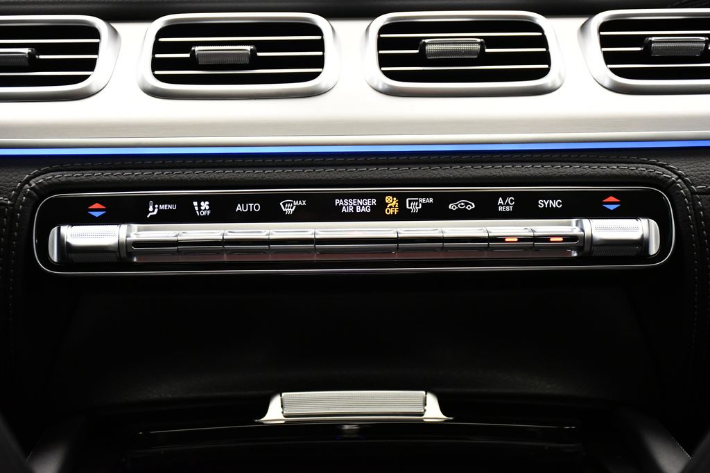 Thumbnail: 2026 Mercedes-Benz GLE - 30