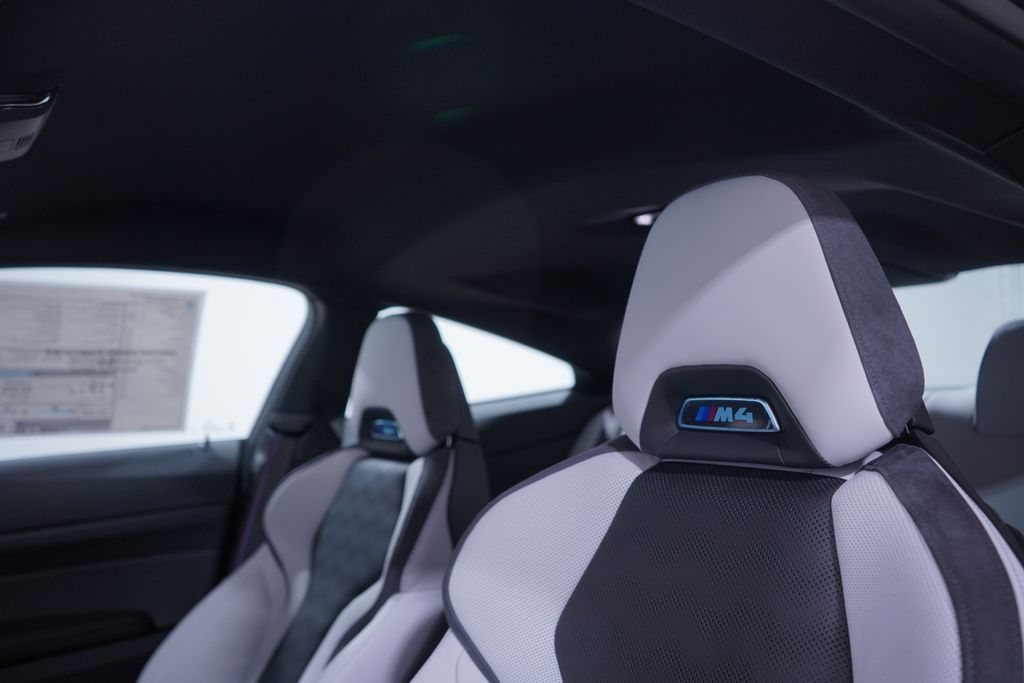 Thumbnail: 2026 BMW M4 - 8