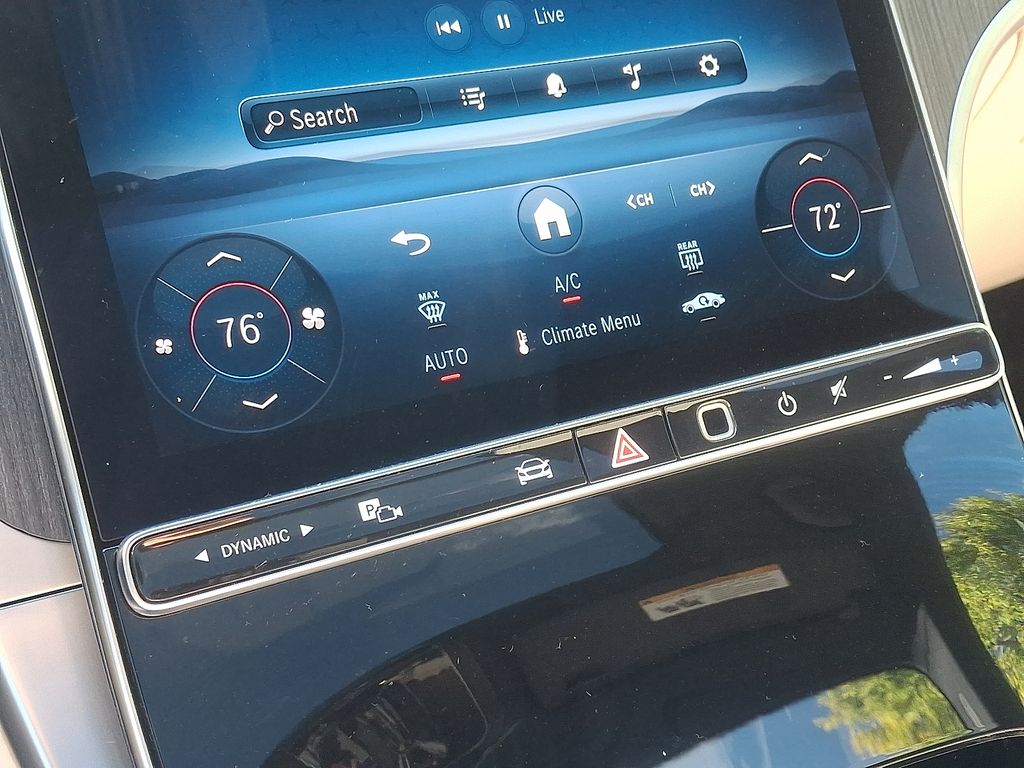 Thumbnail: 2025 Mercedes-Benz GLC - 16