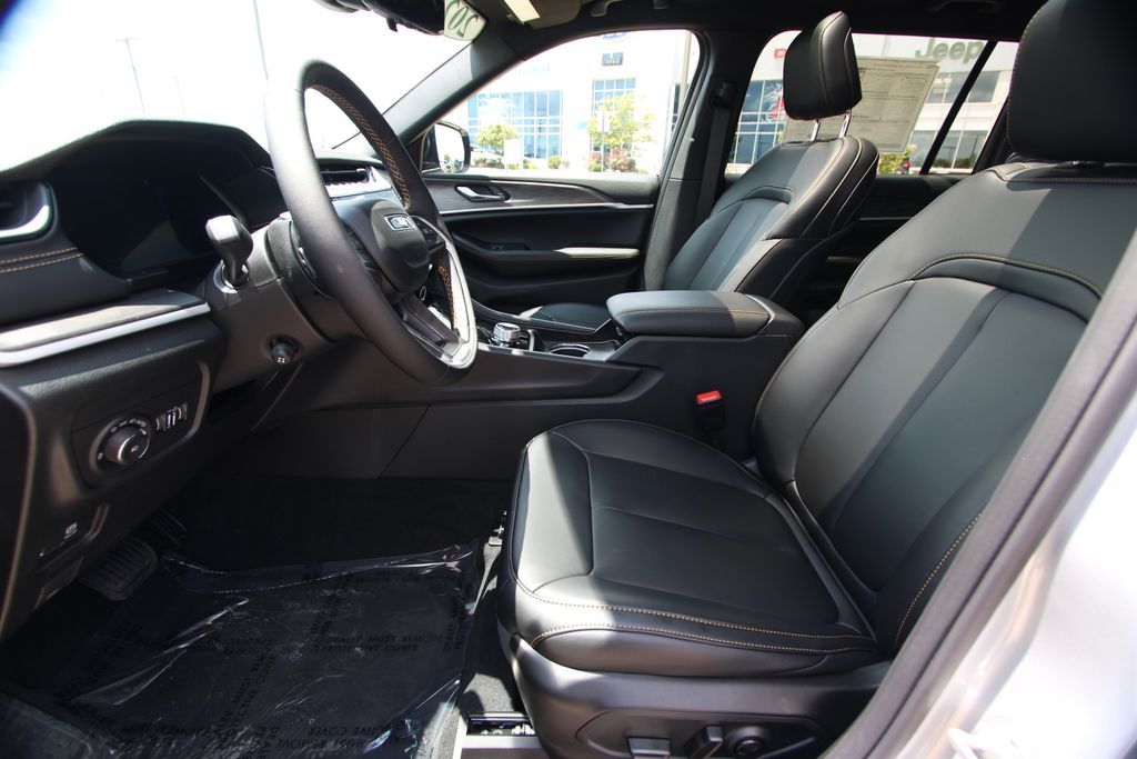 New 2026 Jeep Grand Cherokee L SUV
