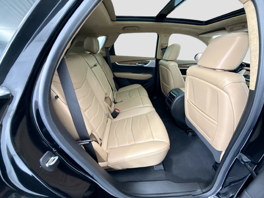 Thumbnail: 2024 Cadillac XT5 - 20