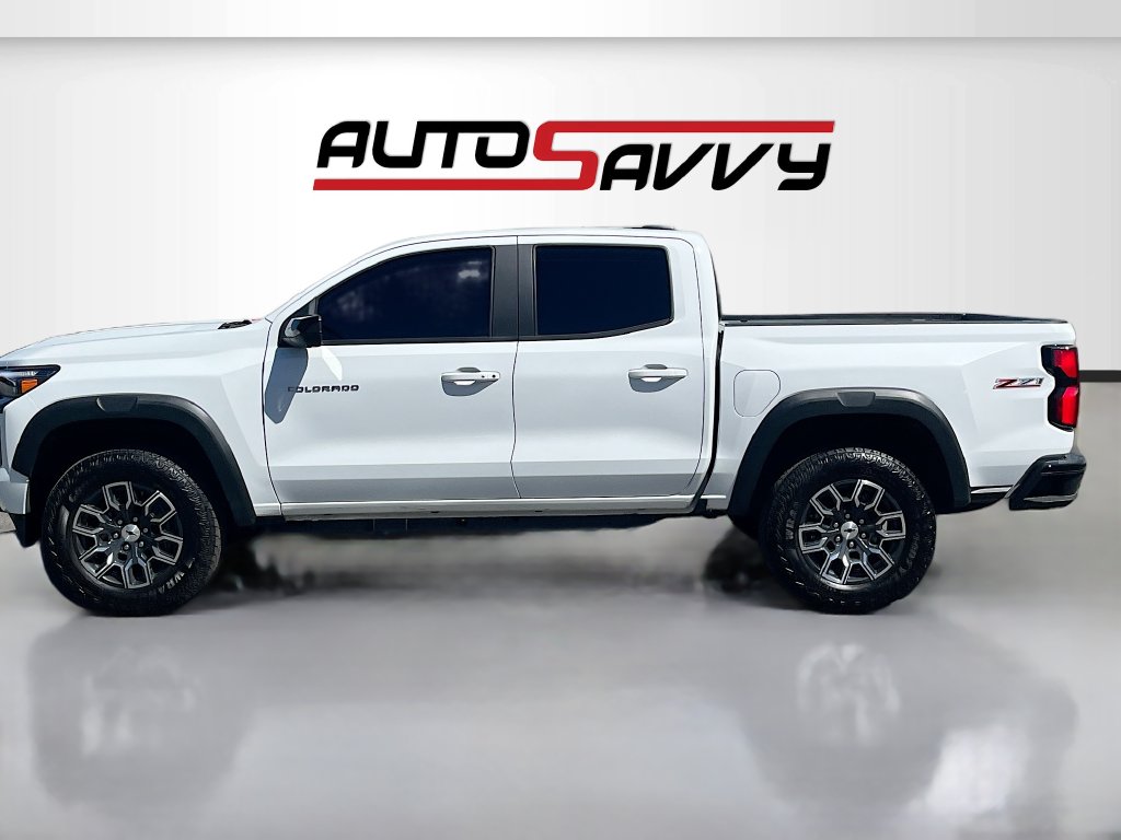 Used 2024 White Chevrolet Z71 image 4