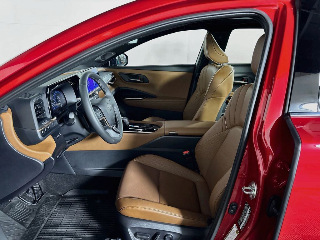 2025 Toyota Crown Signia Limited