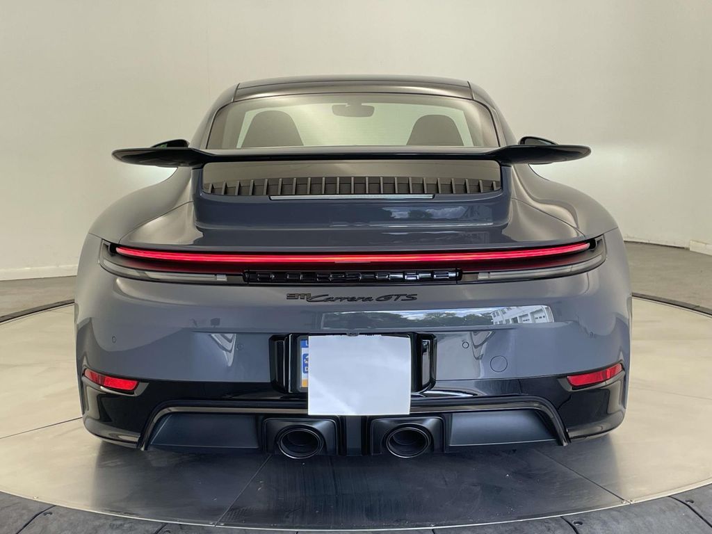 2026 Porsche 911 Carrera GTS - 5