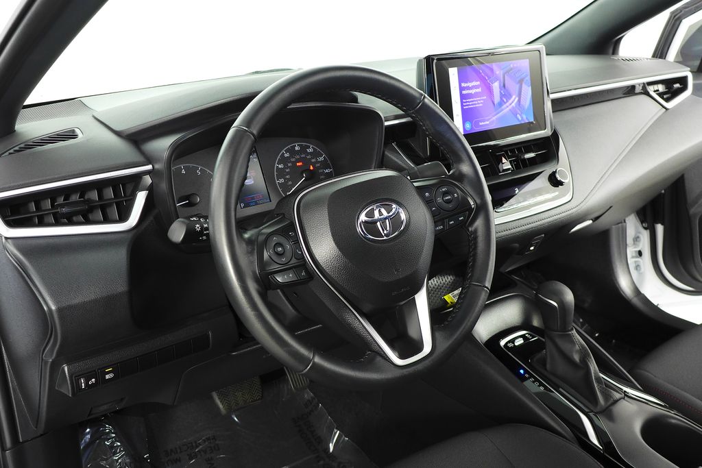 2023 Toyota Corolla SE 28