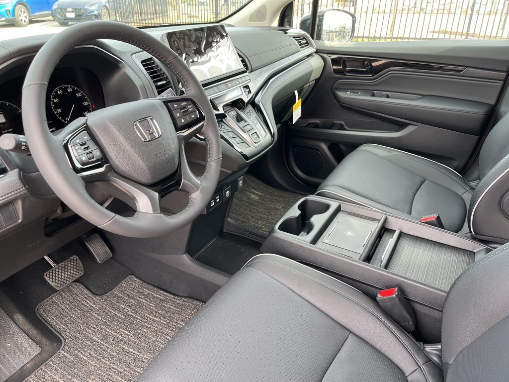 Thumbnail: 2026 Honda Odyssey - 11