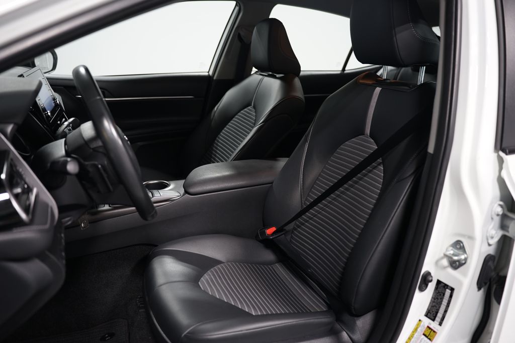 Thumbnail: 2023 Toyota Camry - 6