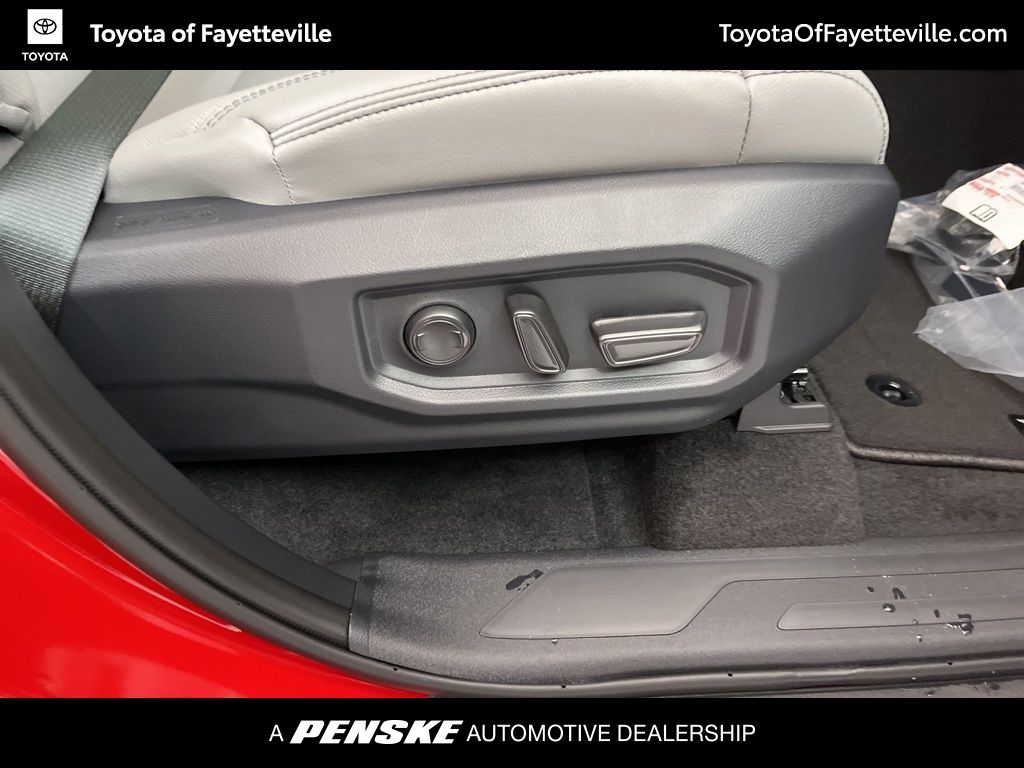 Thumbnail: 2026 Toyota Tundra - 8