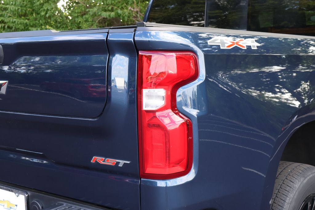 Thumbnail: 2022 Chevrolet Silverado 1500 - 10