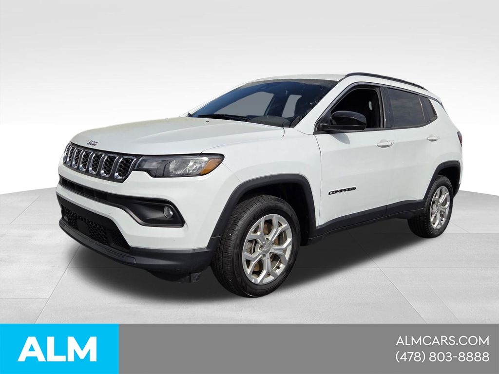 Bright White Clearcoat 2024 Jeep Compass Latitude 4WD SUV / Crossover Four-Wheel Drive 8-Speed Automatic
