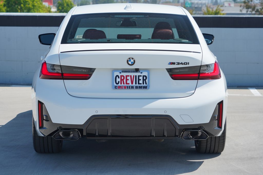 Thumbnail: 2026 BMW 3 Series - 6