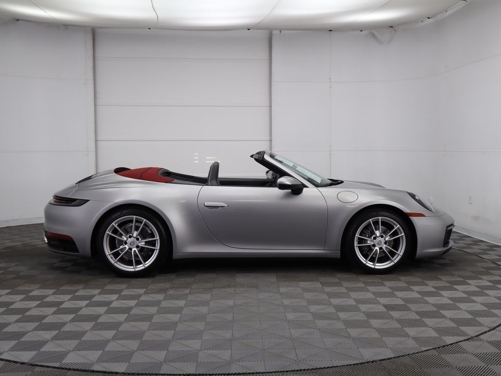 2023 Porsche 911 Carrera 4