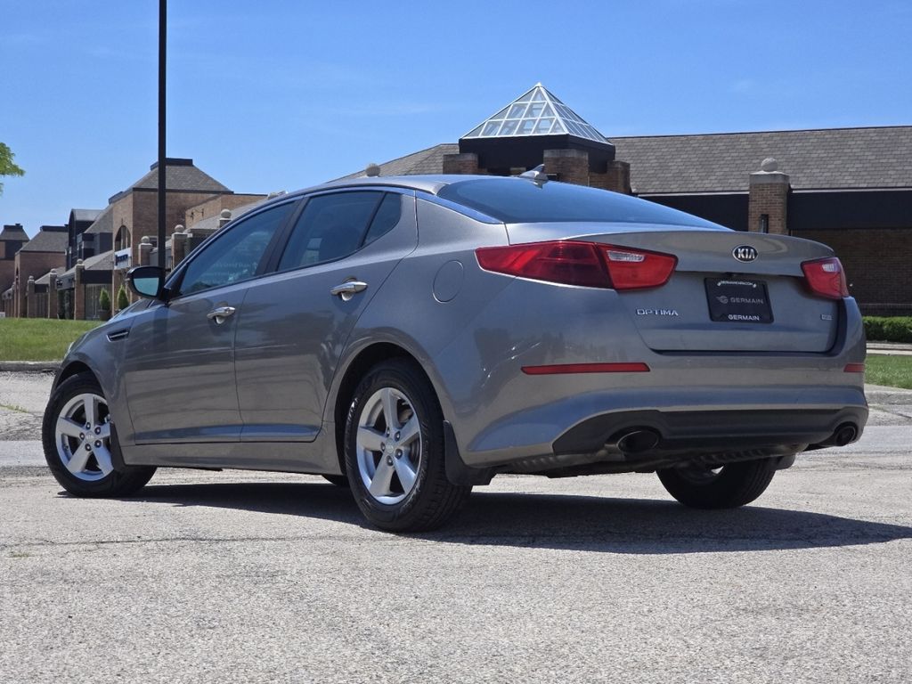 Used 2015 Silver Kia LX image 10