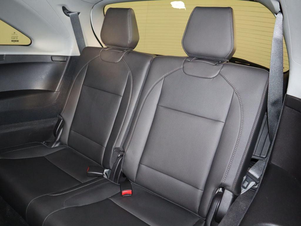 Thumbnail: 2020 Acura MDX - 23