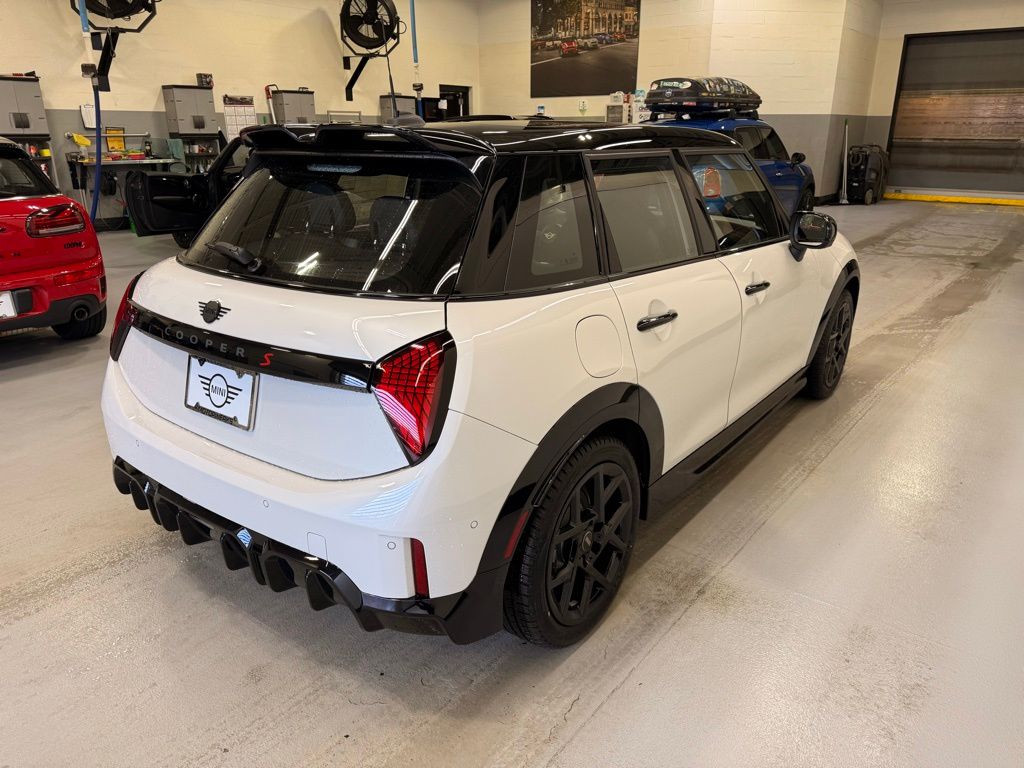 Thumbnail: 2026 MINI Cooper - 6