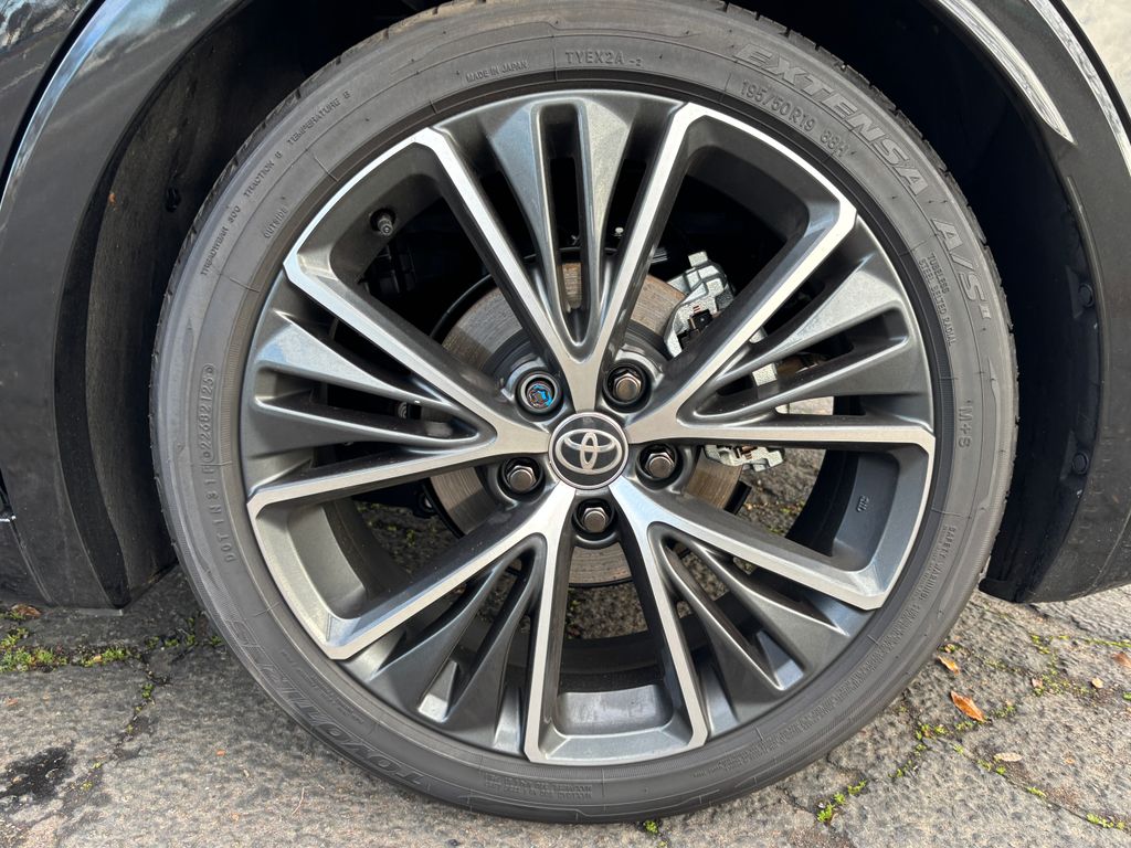 Thumbnail: 2025 Toyota Prius - 31