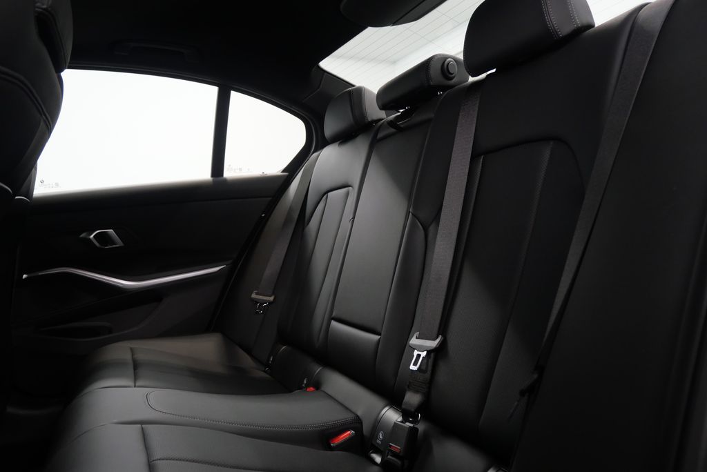 2025 BMW 3 Series 330i 15