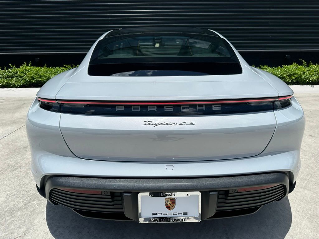 2024 Porsche Taycan 4S 11