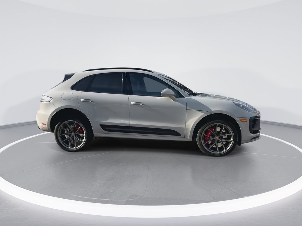 Thumbnail: 2023 Porsche Macan - 9