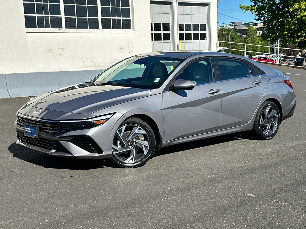 Fluid Metal 2025 Hyundai Elantra Hybrid Limited FWD Sedan Front-Wheel Drive 6-Speed Dual Clutch