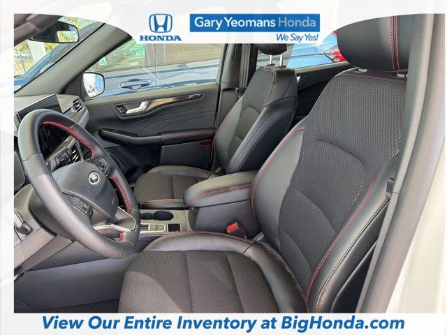 2025 Ford Escape Hybrid