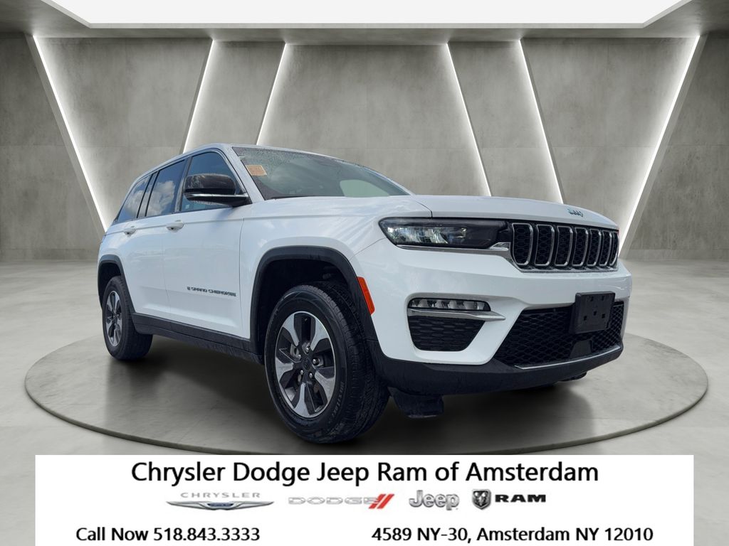 Bright White Clearcoat 2024 Jeep Grand Cherokee 4xe SUV / Crossover Four-Wheel Drive 8-Speed Automatic