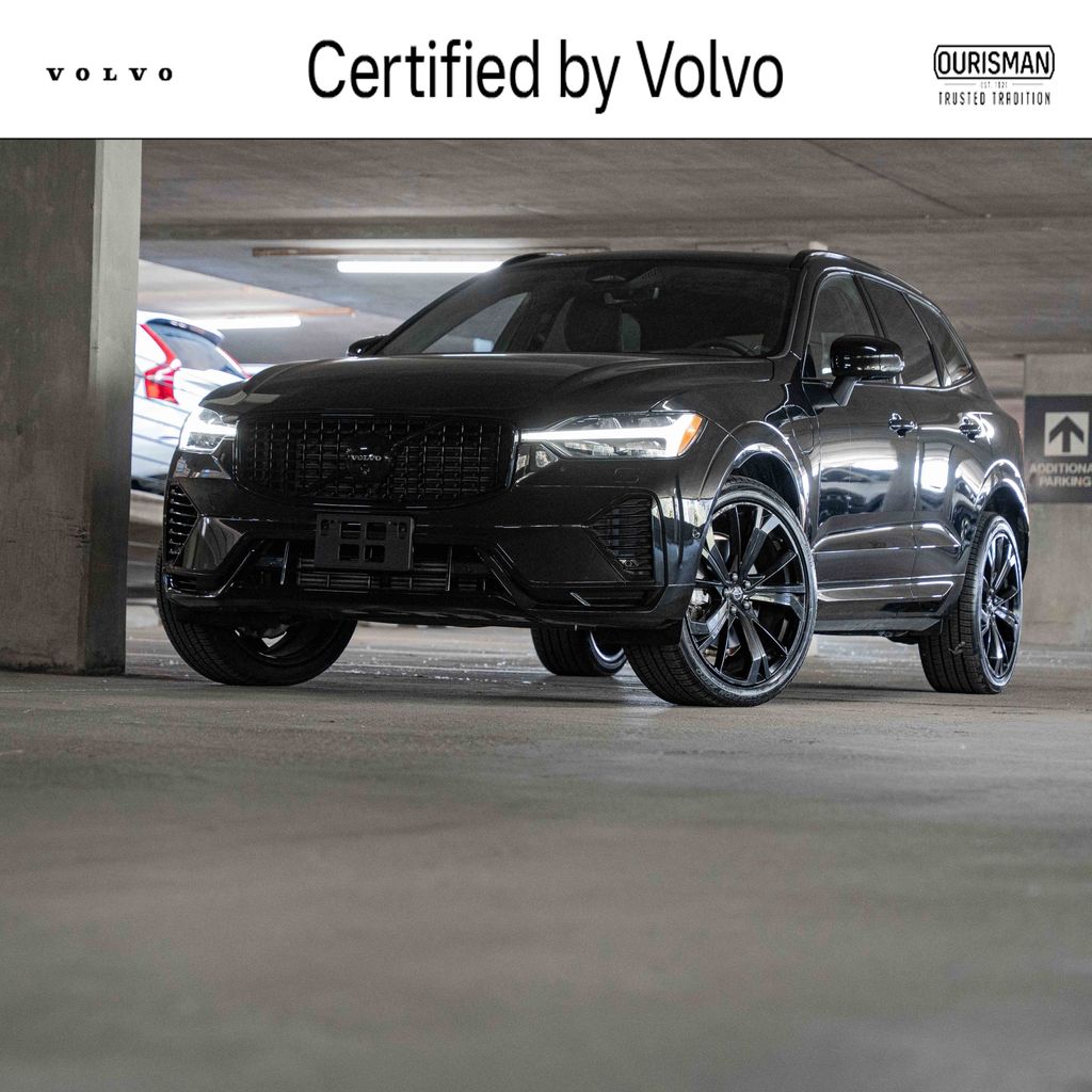 2024 Volvo XC60 Recharge T8 Ultimate Black Edition eAWD