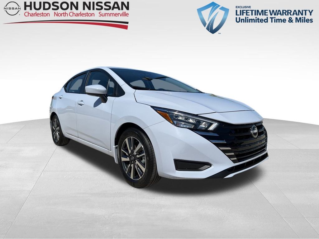 2025 Gray Sky Pearl Nissan Versa 1.6 SV FWD Sedan