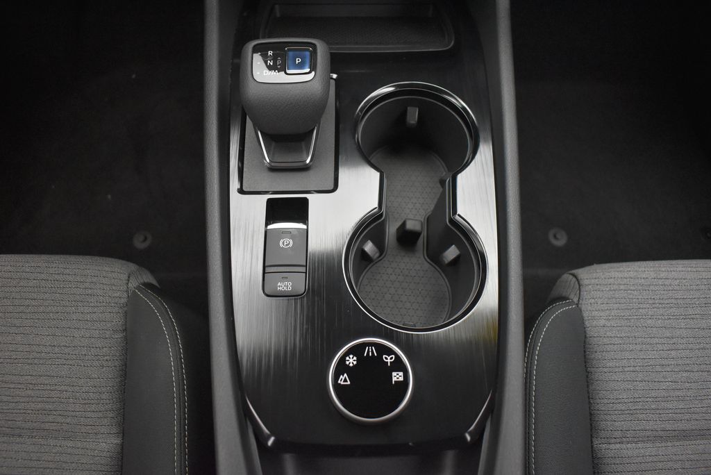 2022 Nissan Rogue SV 25
